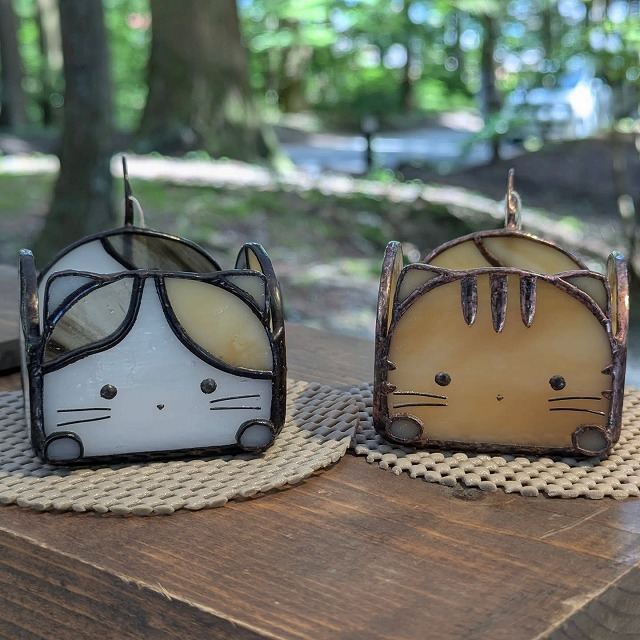 猫のステンドグラスポット